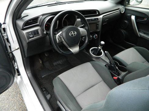 Used 2014 Scion tC image 11