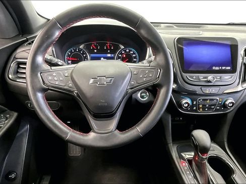Used 2024 Chevrolet Equinox RS w/ RS Leather Package FWD image 5