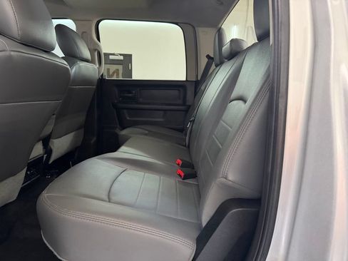 Used 2018 RAM 2500 Tradesman w/ Chrome Appearance Group AWD/4WD image 33