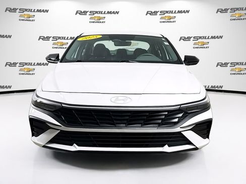 Used 2025 Hyundai Elantra Sport w/ Cargo Package FWD image 2