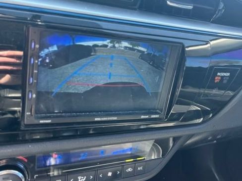 Used 2014 Toyota Corolla S FWD image 10