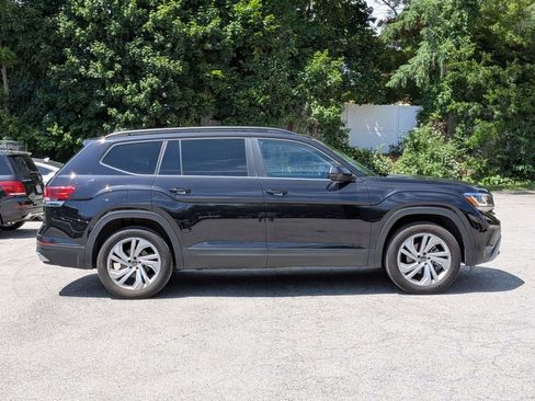 Used 2023 Volkswagen Atlas SE AWD/4WD image 2