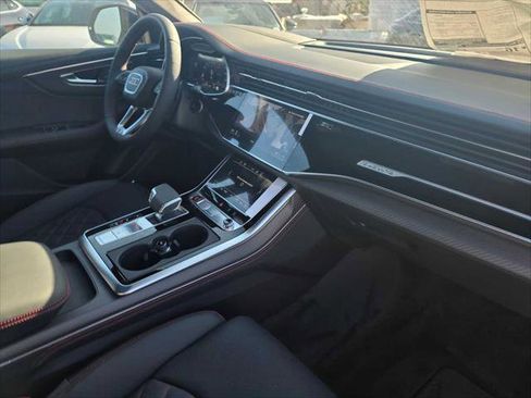 New 2026 Audi SQ8 Prestige image 12