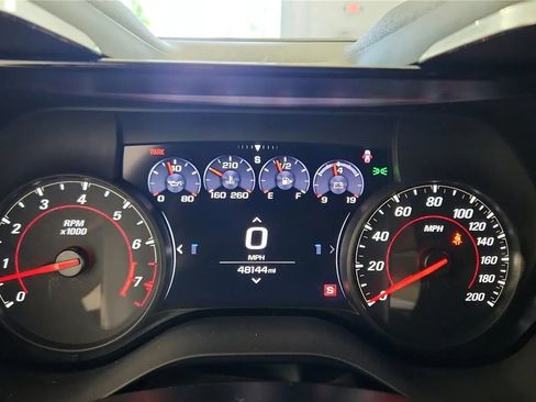Used 2020 Chevrolet Camaro SS RWD image 18