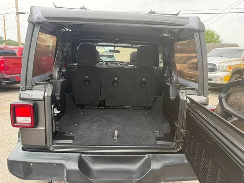 Used 2019 Jeep Wrangler Unlimited Sport S AWD/4WD image 20