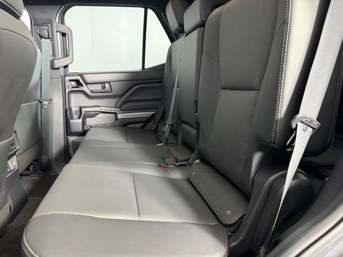 Used 2025 Toyota 4Runner TRD Off-Road Premium w/ Tow Technology Package AWD/4WD image 27