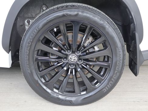 Used 2023 Toyota Highlander XSE AWD/4WD image 31