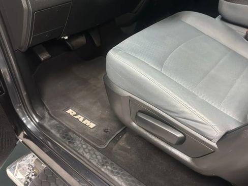 Used 2018 RAM 1500 Express w/ Express Value Package RWD image 32