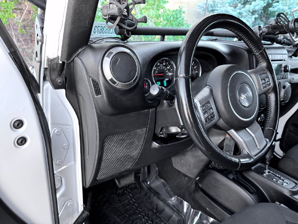 Used 2017 Jeep Wrangler Unlimited Sport AWD/4WD image 17