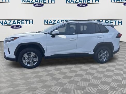 Used 2025 Toyota RAV4 XLE image 4
