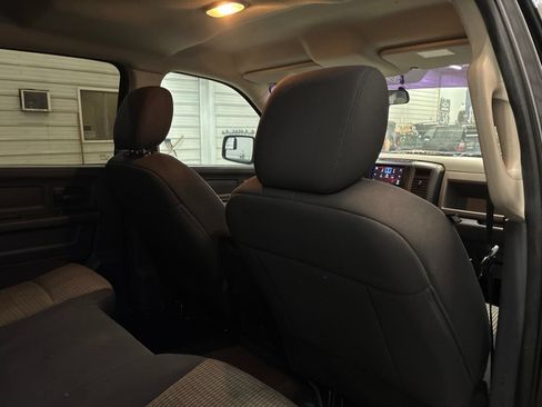 Used 2012 RAM 1500 Express w/ ST Popular Equipment Group AWD/4WD image 29