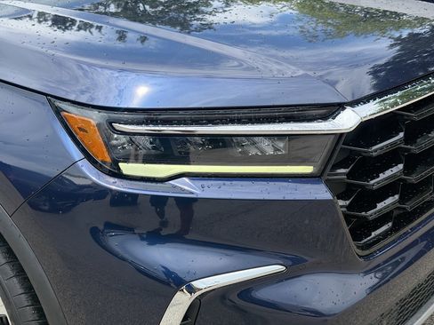 Used 2023 Honda Pilot Touring image 35