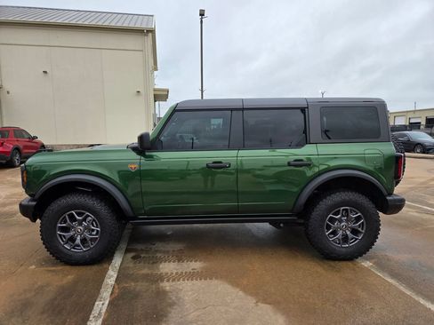 New 2025 Ford Bronco Badlands AWD/4WD image 8