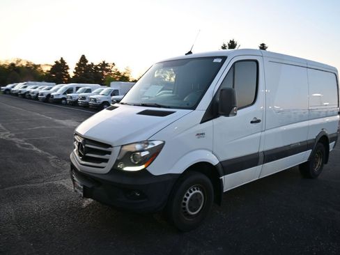 Used 2017 Mercedes-Benz Sprinter 144 Cargo image 34