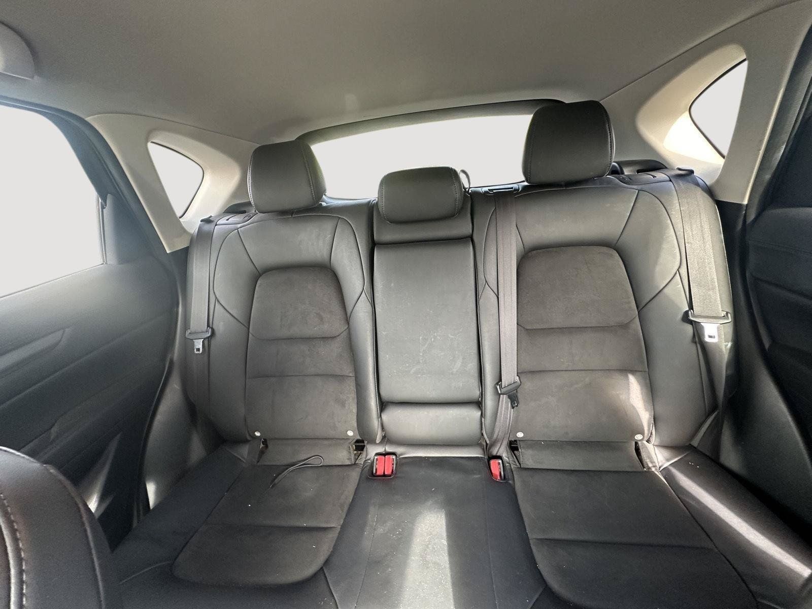 Used 2021 MAZDA CX-5 Touring FWD image 12