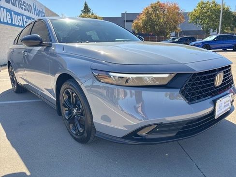 New 2025 Honda Accord SE image 2