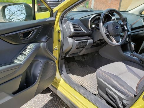 Used 2023 Subaru Crosstrek 2.0i Premium AWD/4WD image 4