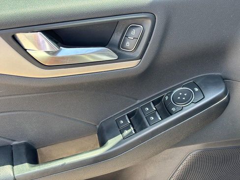 Used 2022 Ford Escape SEL AWD/4WD image 18