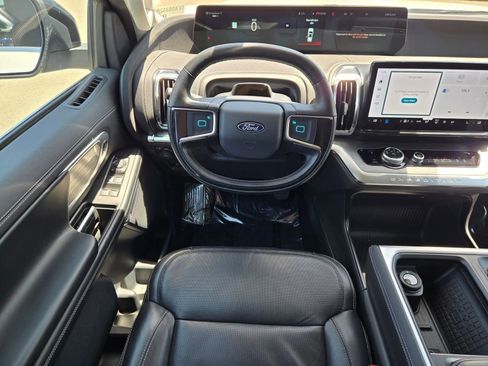 Certified 2025 Ford Expedition Max Platinum AWD/4WD image 14
