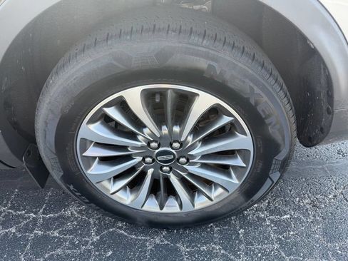 Used 2021 Lincoln Nautilus Reserve FWD image 9