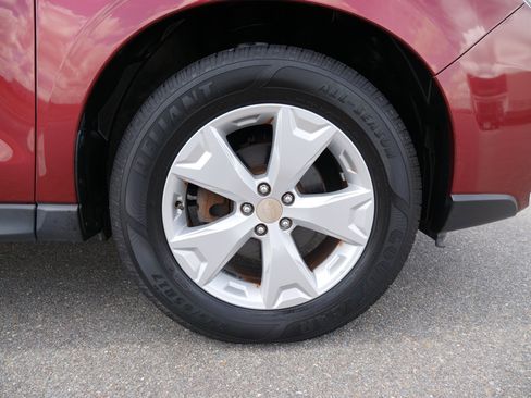 Used 2016 Subaru Forester 2.5i Premium image 10