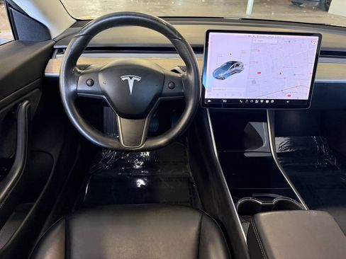 Used 2018 Tesla Model 3 Long Range RWD image 22