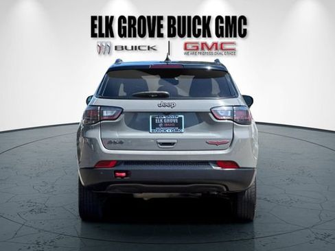 Used 2022 Jeep Compass Trailhawk w/ Trailhawk Elite Group AWD/4WD image 5