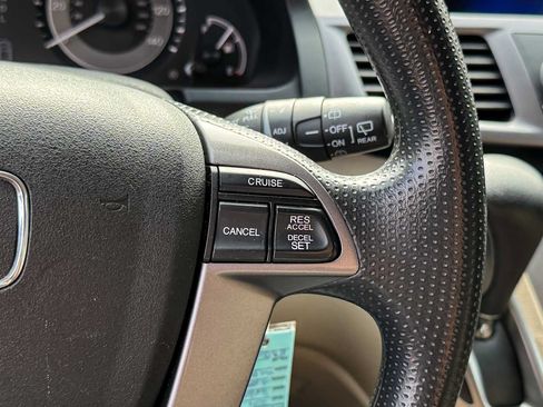 Used 2014 Honda Odyssey LX image 17