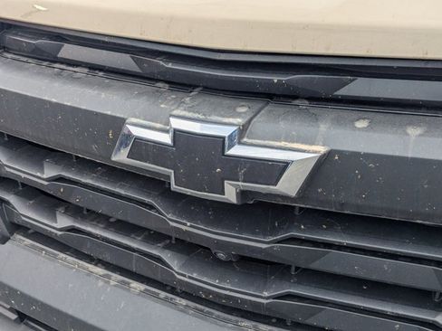 Used 2024 Chevrolet Colorado Trail Boss w/ Technology Package image 11