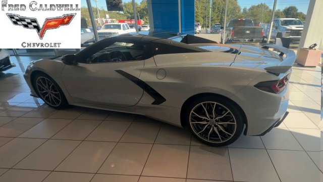 Used 2026 Chevrolet Corvette Stingray Premium Conv w/ Z51 Performance Package RWD image 9
