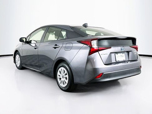 Used 2021 Toyota Prius L Eco w/ Carpet Mat Package (TMS) FWD image 5