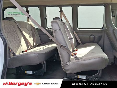 Certified 2025 Chevrolet Express 3500 LS w/ Chrome Appearance Package image 25