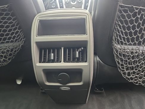 Used 2011 Cadillac SRX Luxury image 29