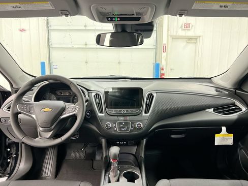 Used 2024 Chevrolet Malibu RS FWD image 10
