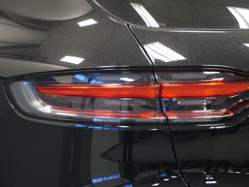 New 2026 Porsche Macan image 6