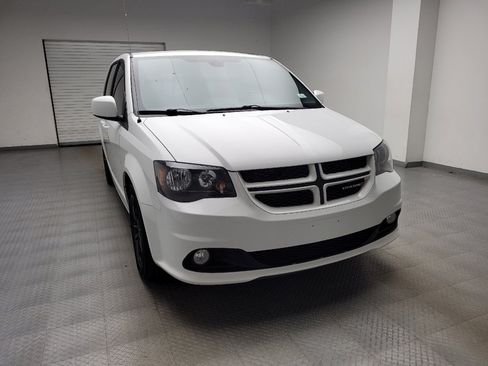 Used 2019 Dodge Grand Caravan GT FWD image 14