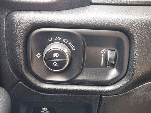 Used 2023 RAM 1500 Big Horn AWD/4WD image 24