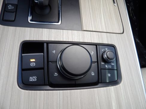 Certified 2025 MAZDA CX-90 3.3 Turbo w/ Preferred Package image 33