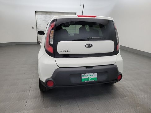 Used 2015 Kia Soul + FWD image 6
