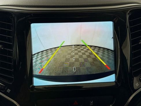 Used 2022 Jeep Cherokee Limited w/ Elite Package image 14