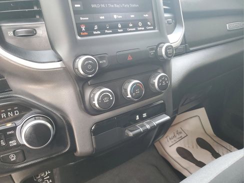Used 2020 RAM 1500 Big Horn AWD/4WD image 18