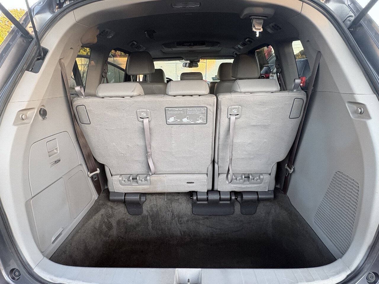 Used 2016 Honda Odyssey Touring Elite image 20