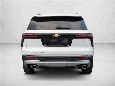 Used 2024 Chevrolet Traverse LT AWD/4WD image 6