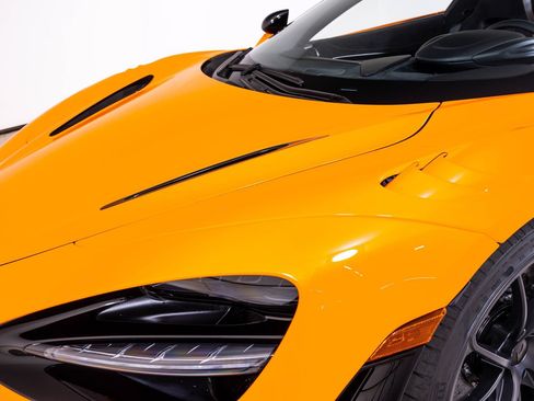 New 2027 McLaren 750S Spider RWD image 16