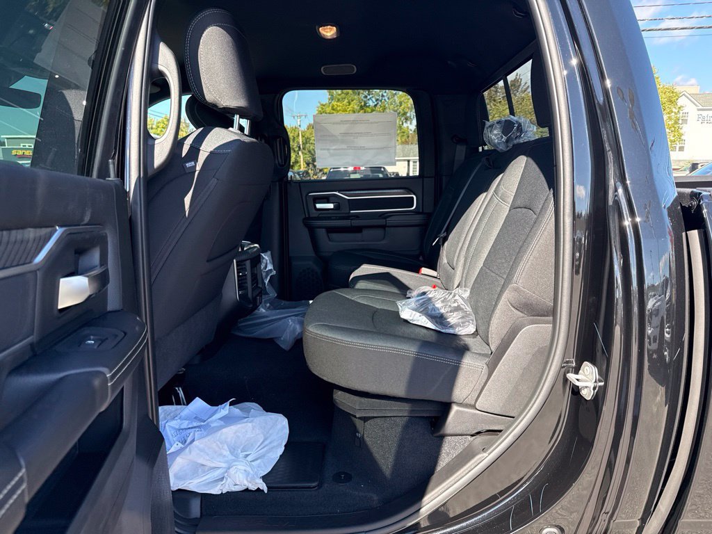 New 2026 RAM 2500 Big Horn AWD/4WD image 20