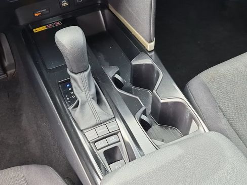 Used 2025 Toyota Camry Hybrid FWD image 24