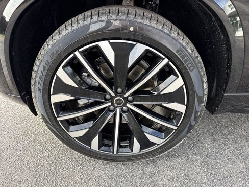 New 2026 Volvo XC90 B6 Ultra w/ Lounge Package image 9