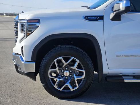 New 2026 GMC Sierra 1500 SLT w/ SLT Premium Package image 6