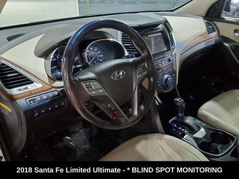 Used 2018 Hyundai Santa Fe Limited image 7
