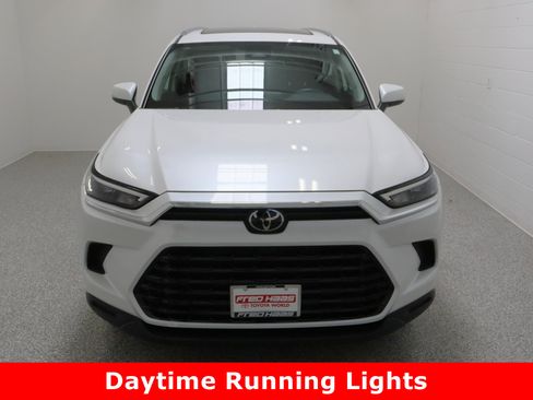 Certified 2025 Toyota Grand Highlander XLE image 3